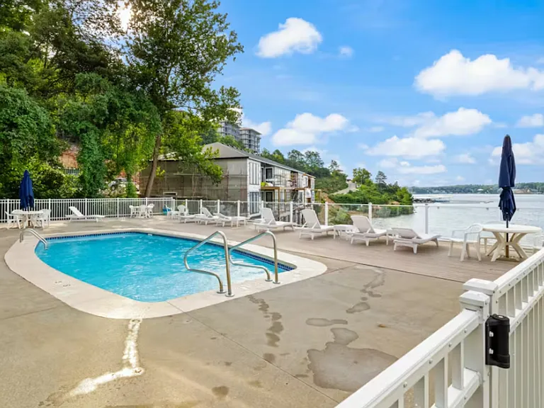 250 Emerald Bay Dr #2C — Photo 19