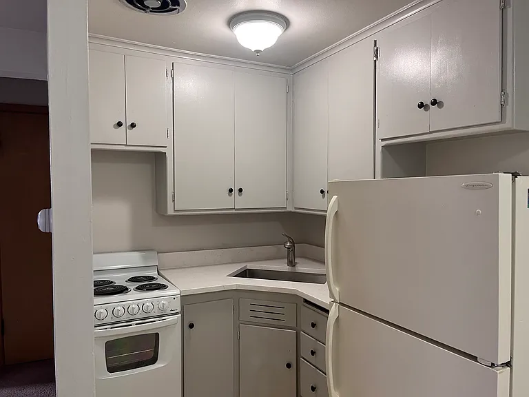 4934 W Forest Home Ave #3 — Photo 6