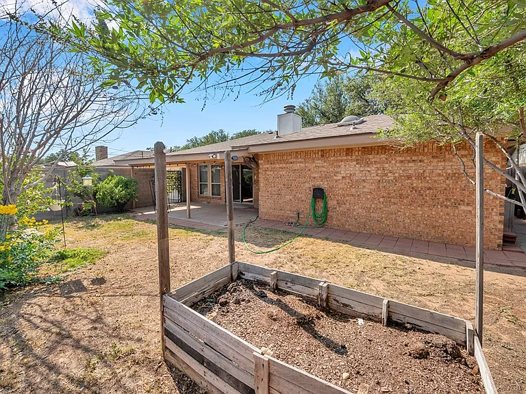 4202 Merrill Dr — Photo 34