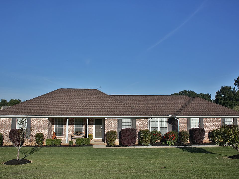 1st image of 319 Country Chase Dr