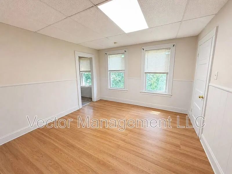 2 bed, 1.0 bath, 1000 sqft, $1,400 — Photo 4