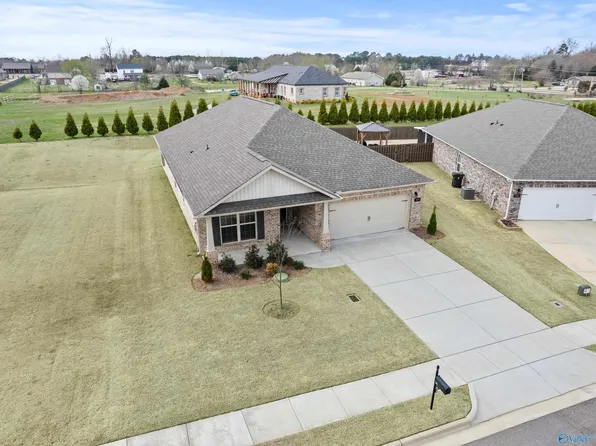 204 Joan Cir, Harvest, AL 35749
