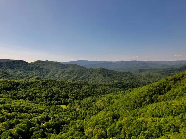 Forest Run Rd, Whittier, NC 28789