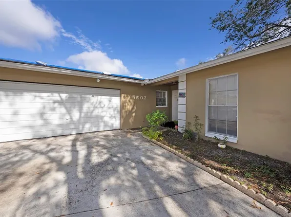 7507 Meadow Dr, Tampa, FL 33634