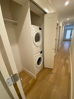 Rented by Bond New York | media 23