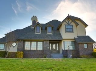 22990 Somerset Dr, Bella Vista, CA 96008