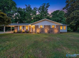 1121 County Road 70, Fyffe, AL 35971