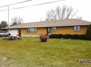 1349 Frontage Rd, Hazel Green, WI 53811