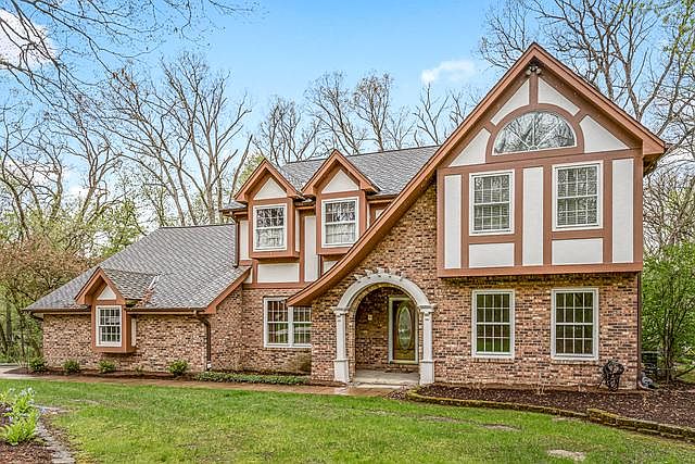 1st image of 37W575 Mills Ct