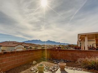 100 N Cedar Crest Dr, Green Valley, AZ 85614