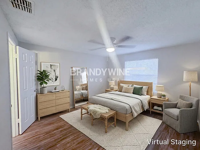 2549 Jessica Ln — Photo 11