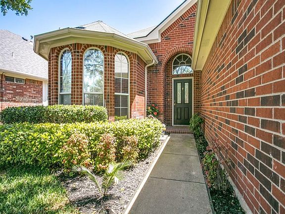 3rd image of 7916 Kern Ln