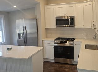 34 Highland St FLOOR 1, Woburn, MA 01801