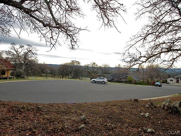 5th image of 635 Lakeview Ct