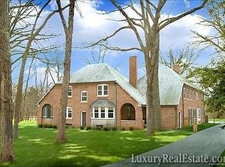 1596 N Green Bay Rd, Lake Forest, IL 60045