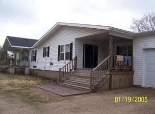 320 Jackson St E, Parkers Prairie, MN 56361