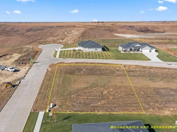 4100 Macgillivray Dr, Manhattan, KS 66503