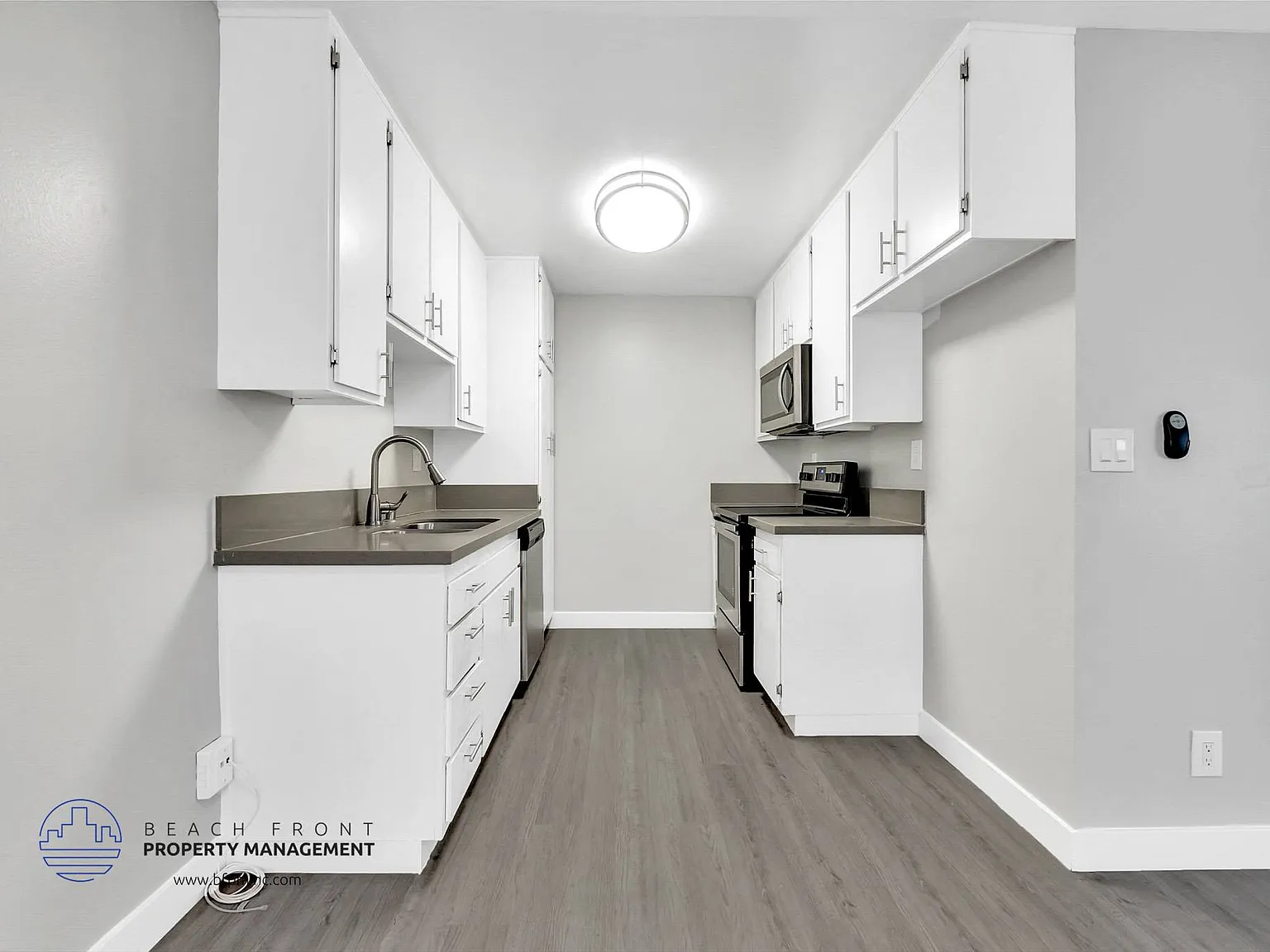 910 Enterprise Avenue — Photo 4