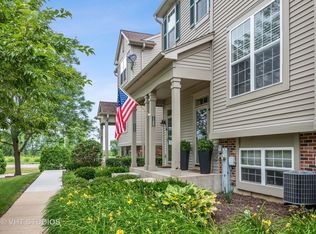 1109 Chadwick Dr, Grayslake, IL 60030
