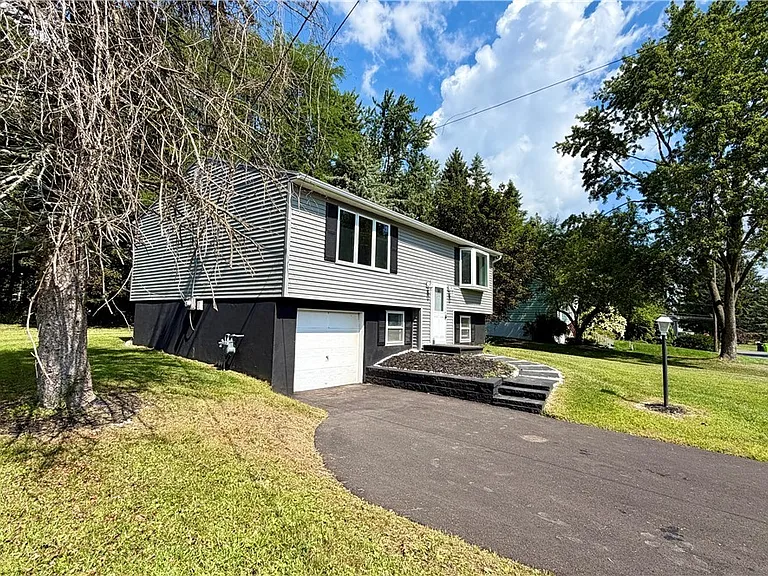 104 Finwood Dr — Photo 5