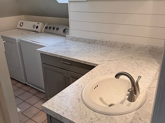 4th image of 88 Saint Paul St #B