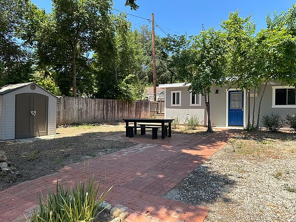 5th image of 308 W Aliso St