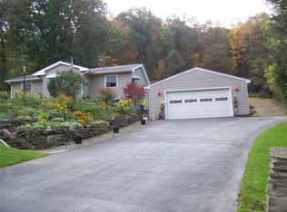 742 Powderhouse Rd, Vestal, NY 13850