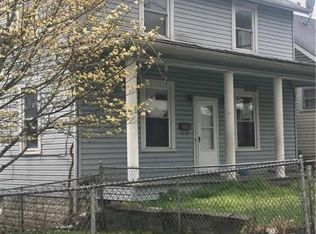 1021 Red Oak St, Charleston, WV