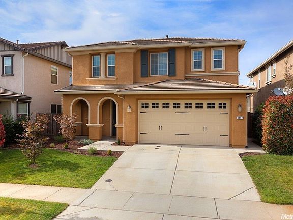 2nd image of 2657 Heirloom Way