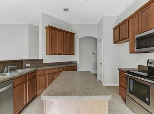 2739 Triple Crown Ln, Grand Prairie, TX 75051
