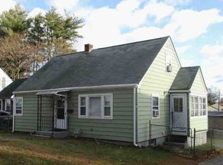 22 Winchester Ave, Worcester, MA 01603