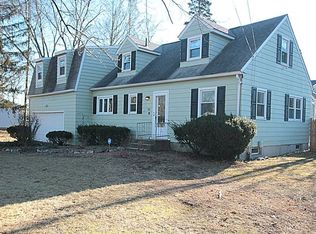 875 Maple Rd, Longmeadow, MA 01106