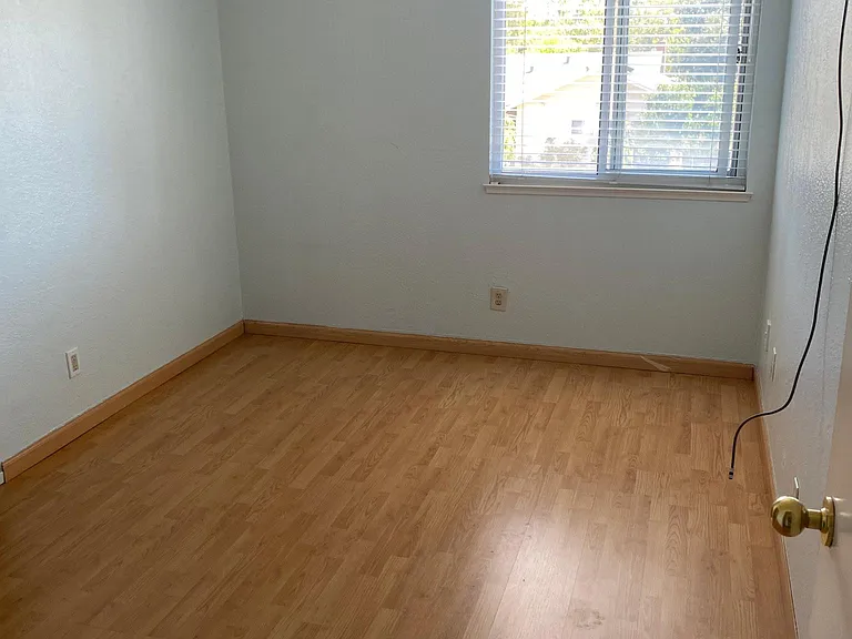 825 Coakley Dr — Photo 13
