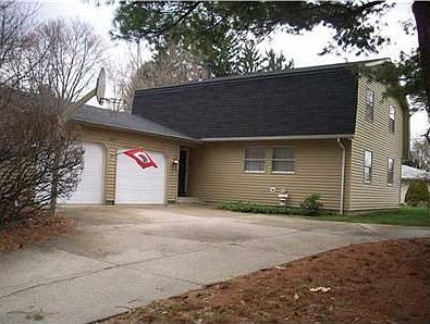 1st image of 5417 York Ln N