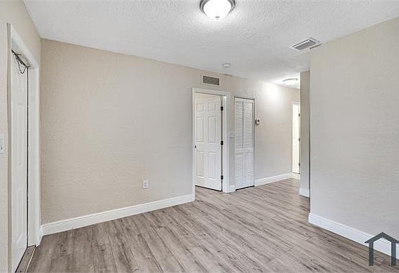 5th image of 2731 NW 1st St #3