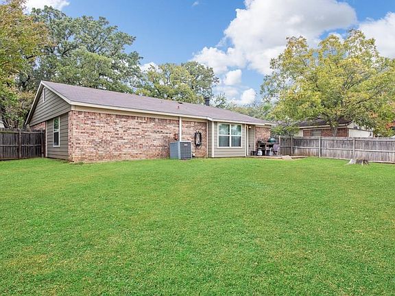 2nd image of 3701 French Wood Dr