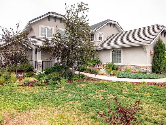 3rd image of 9772 Summit Ash Ct