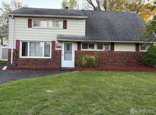 1087 Woodruff St, Iselin, NJ 08830