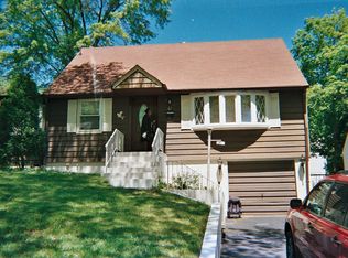 41 Sunnyside Rd, West Orange, NJ 07052