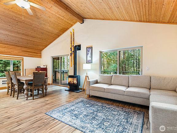4th image of 7469 Miller Way