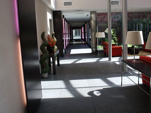 4th image of 555 W 23rd St APT S4f