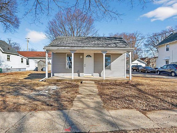 2nd image of 551 Vernon Avenue