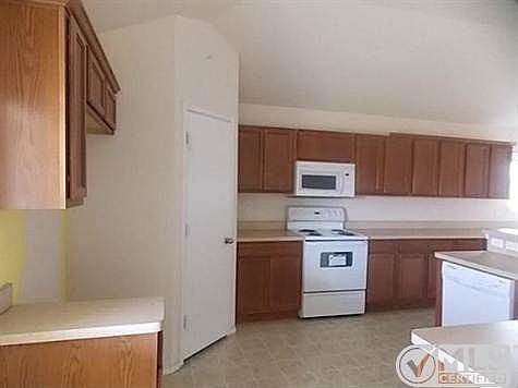 2nd image of 6504 Fitzgerald St