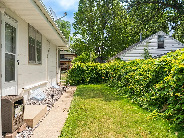 5314 Hiawatha Ln — Photo 4