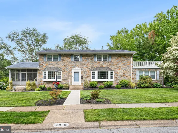 24 N Cliffe Dr, Wilmington, DE 19809