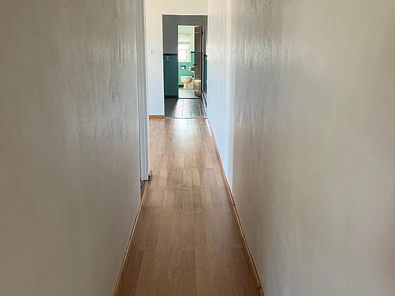 2nd image of 404 Monument Ave