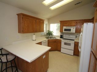 3355 Meridian Dr, Redding, CA 96002