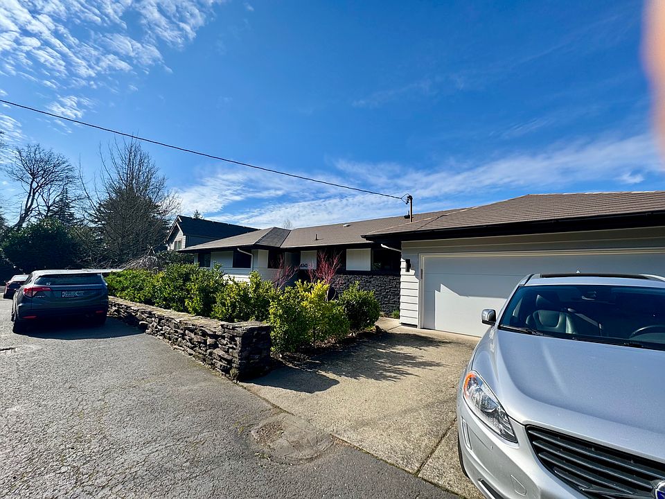 2nd image of 6343 SE Thorburn St