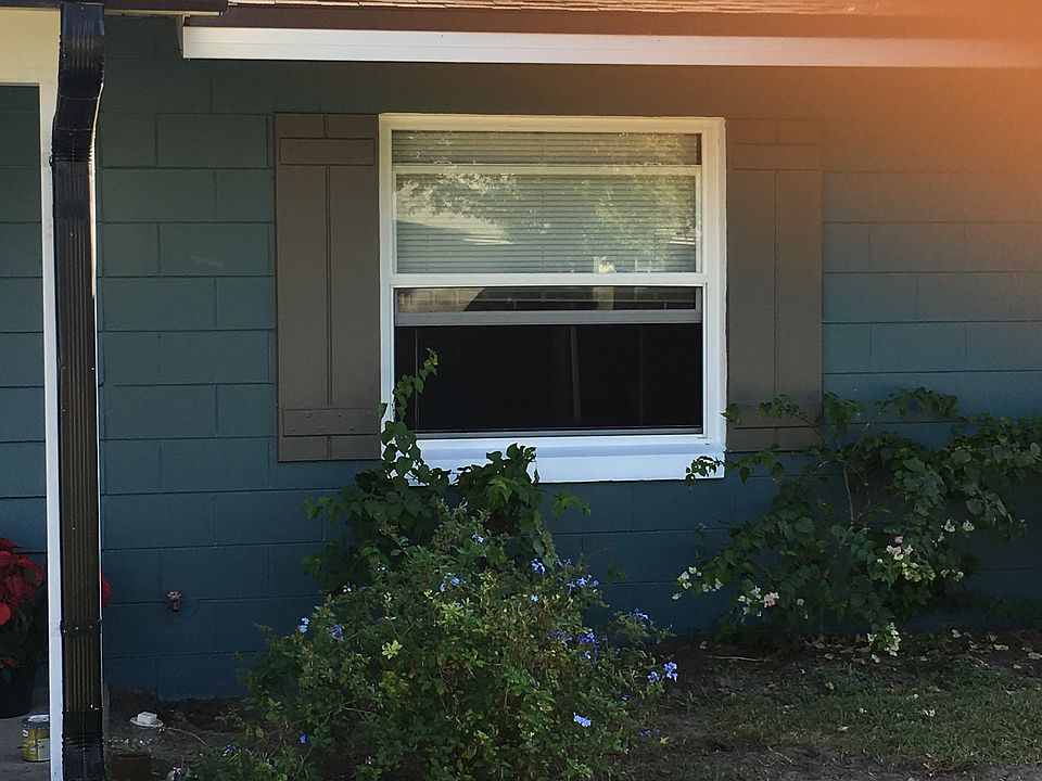 2nd image of 1740 Puritan Ave
