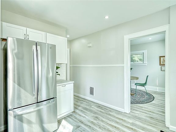 3rd image of 110 Saint Casimir St